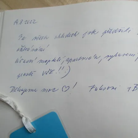 Rozcesti, Z Gruntu Dobre Prespani 아파트