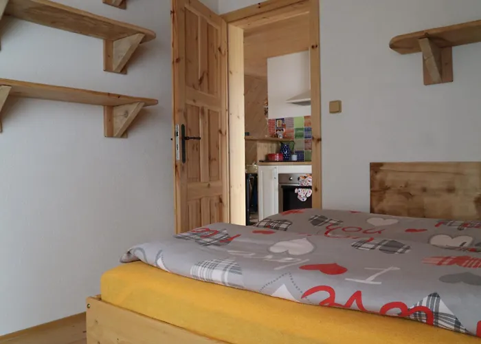 Rozcesti, Z Gruntu Dobre Prespani Apartament